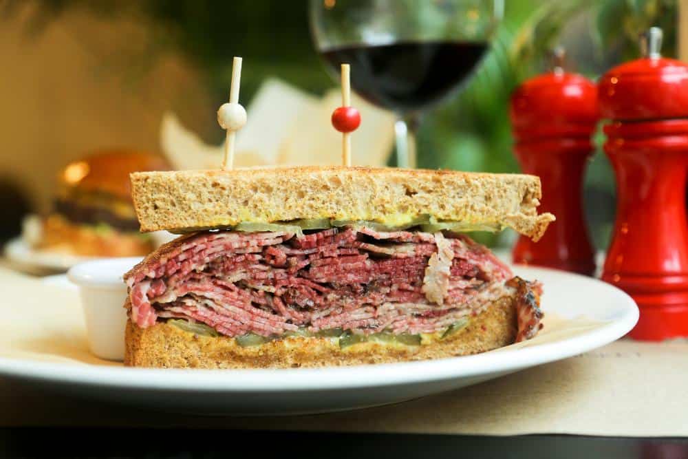 Pastrami Sandwich with thin slices